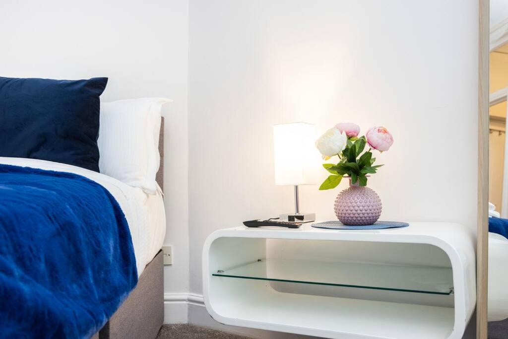 Stylish Studio In Leicester Square لندن المظهر الخارجي الصورة