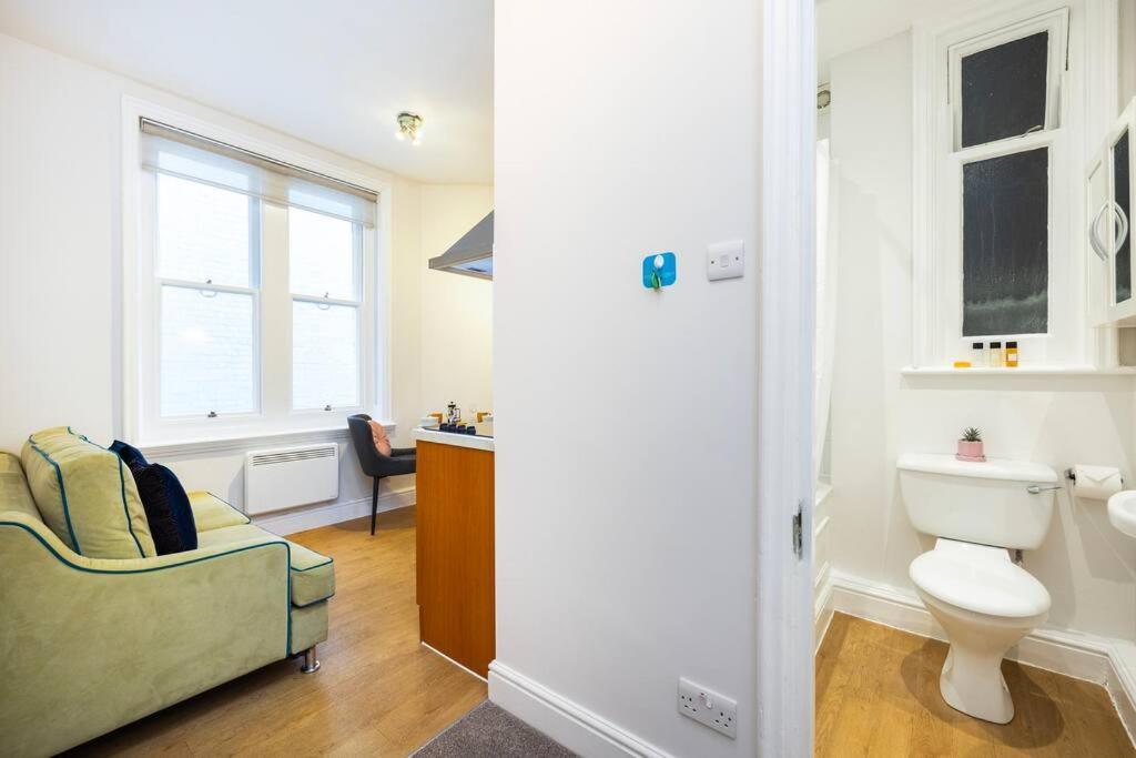 Stylish Studio In Leicester Square لندن المظهر الخارجي الصورة