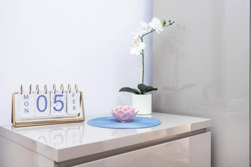Stylish Studio In Leicester Square لندن المظهر الخارجي الصورة