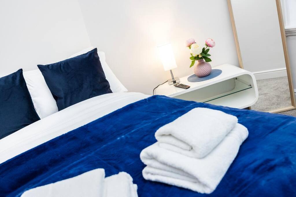 Stylish Studio In Leicester Square لندن المظهر الخارجي الصورة